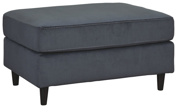Kennewick Signature Design by Ashley Ottoman