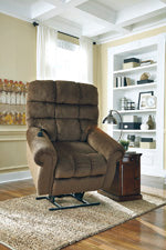 Ernestine Signature Design by Ashley Recliner