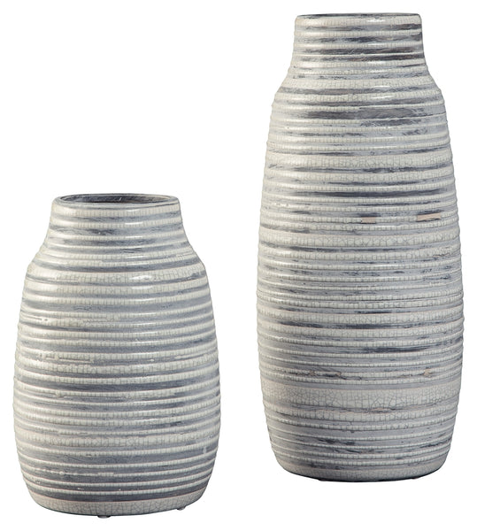 Donaver Signature Design by Ashley Vase Set of 2