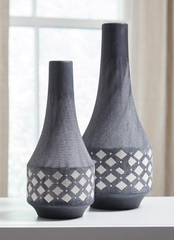 Dornitilla Signature Design by Ashley Vase Set of 2