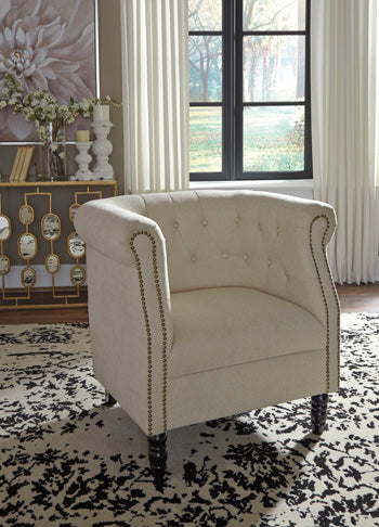 Jacquelyne Signature Design by Ashley Chair