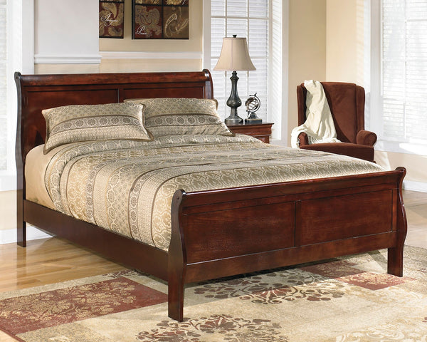 Signature Design by Ashley Alisdair King Sleigh Bed
