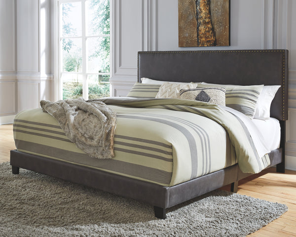 Signature Design by Ashley Vintasso Upholstered Bed