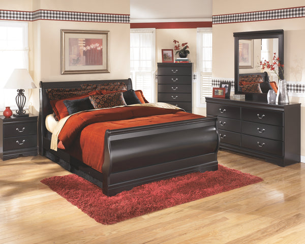 Signature Design by Ashley Huey Vineyard Queen Sleigh Bed