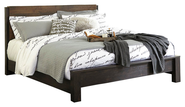 Signature Design by Ashley Windlore King Panel Bed