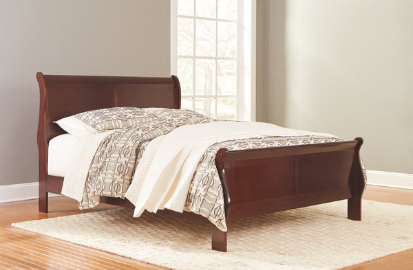 Signature Design by Ashley Alisdair Queen Sleigh Bed