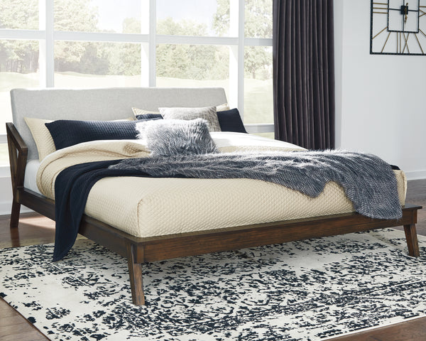 Signature Design by Ashley Kisper Queen Platform Bed