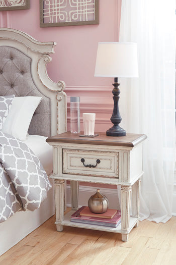 Realyn Signature Design by Ashley Nightstand