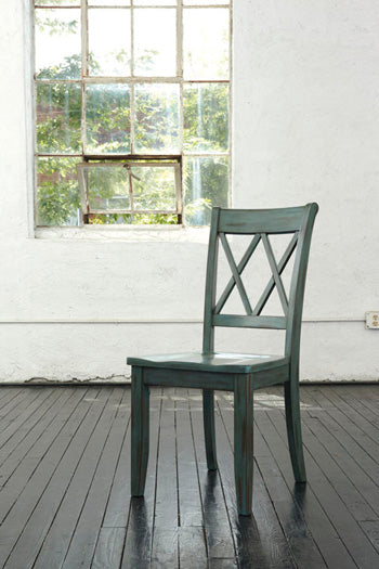Mestler Signature Design by Ashley Dining Chair