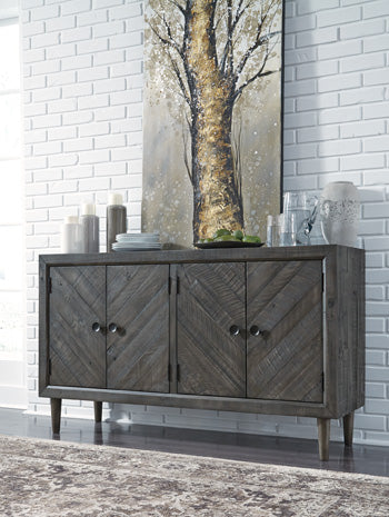 Besteneer Signature Design by Ashley Server