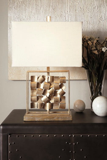 Evera Signature Design by Ashley Table Lamp