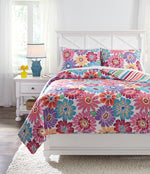 Alexei Signature Design by Ashley Quilt Set Full