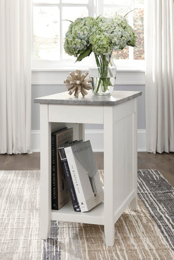 Diamenton Signature Design by Ashley End Table Chair Side
