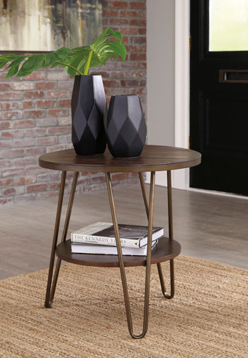 Lettori Signature Design by Ashley End Table