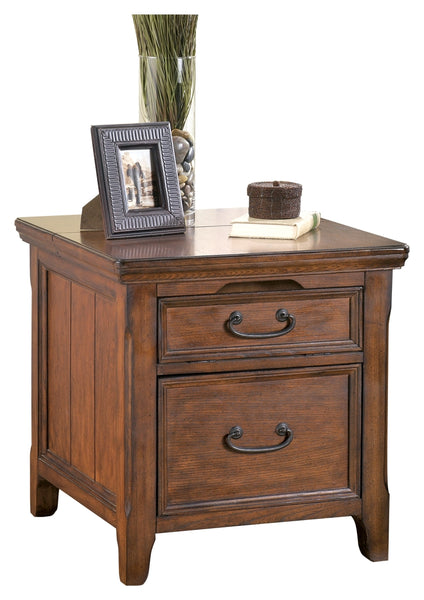 Woodboro Signature Design by Ashley End Table with Power Outlets